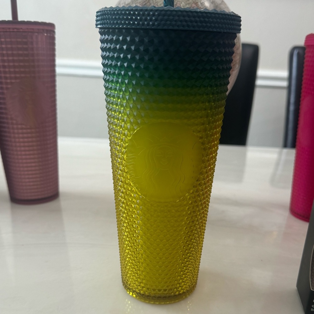 Starbucks, Fall 2023 Studded Yellow/Blue Gradient Venti Cup